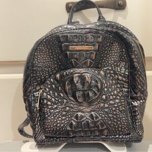 BRAHMIN Mini Backpack
Purse Dartmouth Dusk
MELBOURNE

Brown/ black
